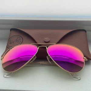 RAY BAN POLARIZED AVIATOR FLASH LENSES WITH MATTE GOLD FRAME AND PINK LENSES